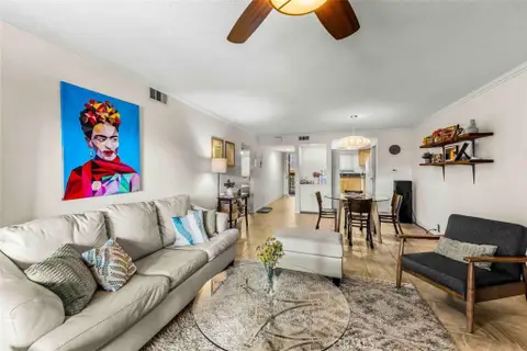 2101 E 21st St Unit 212, Signal Hill, CA 90755 - MLS#: DW26050047