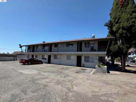 Photo of 318 Dumont Ave Ave, Hayward, CA 94544 (MLS # 41146144)