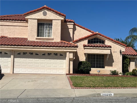 Photo of 28632 Golden Oak LN, Highland, CA 92346 (MLS # CV26187697)