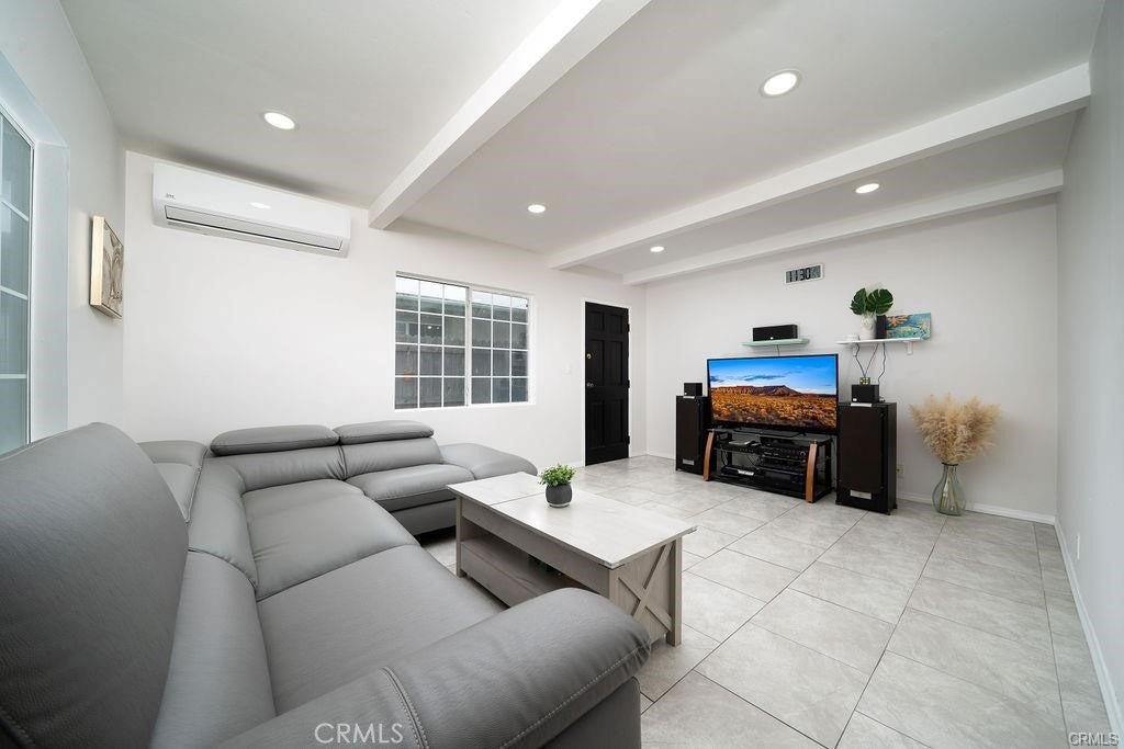 3603 W 144th