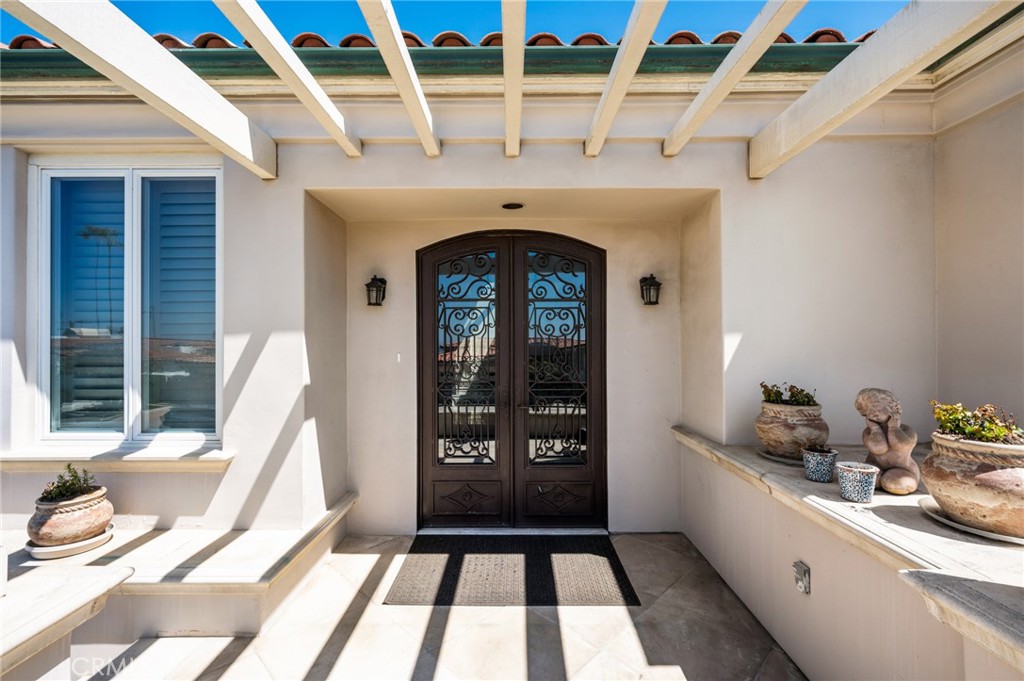408 Paseo Miramar