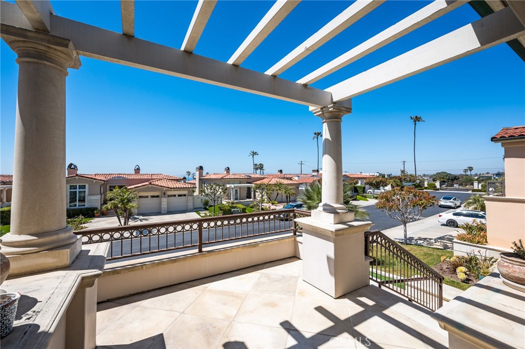 408 Paseo Miramar