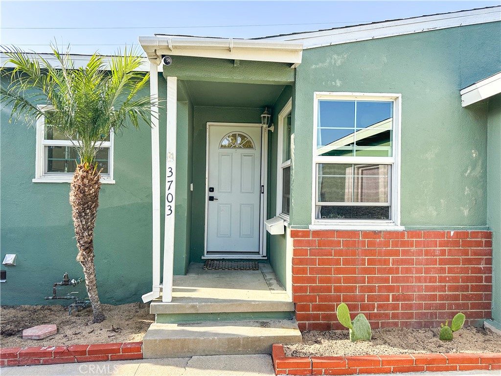 3703 W 225th