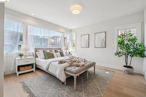 Tiny photo for 4432 Howe St ST, Oakland, CA 94611 (MLS # 41142270)