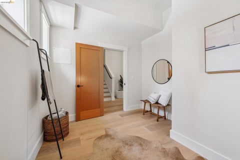 Tiny photo for 4432 Howe St ST, Oakland, CA 94611 (MLS # 41142270)