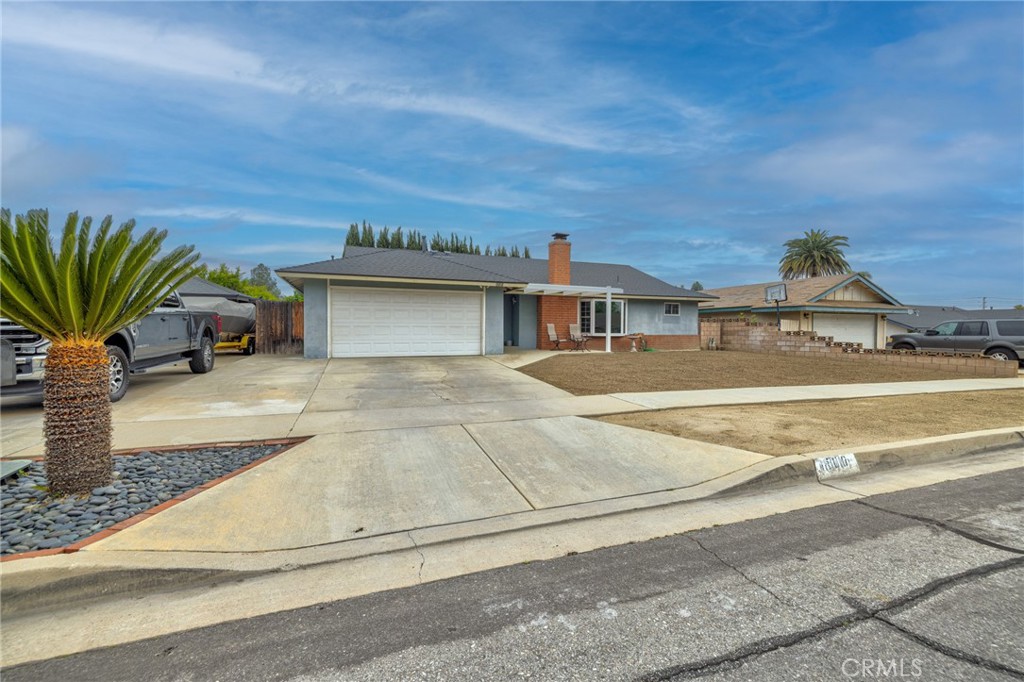 15010 Oakwood Lane