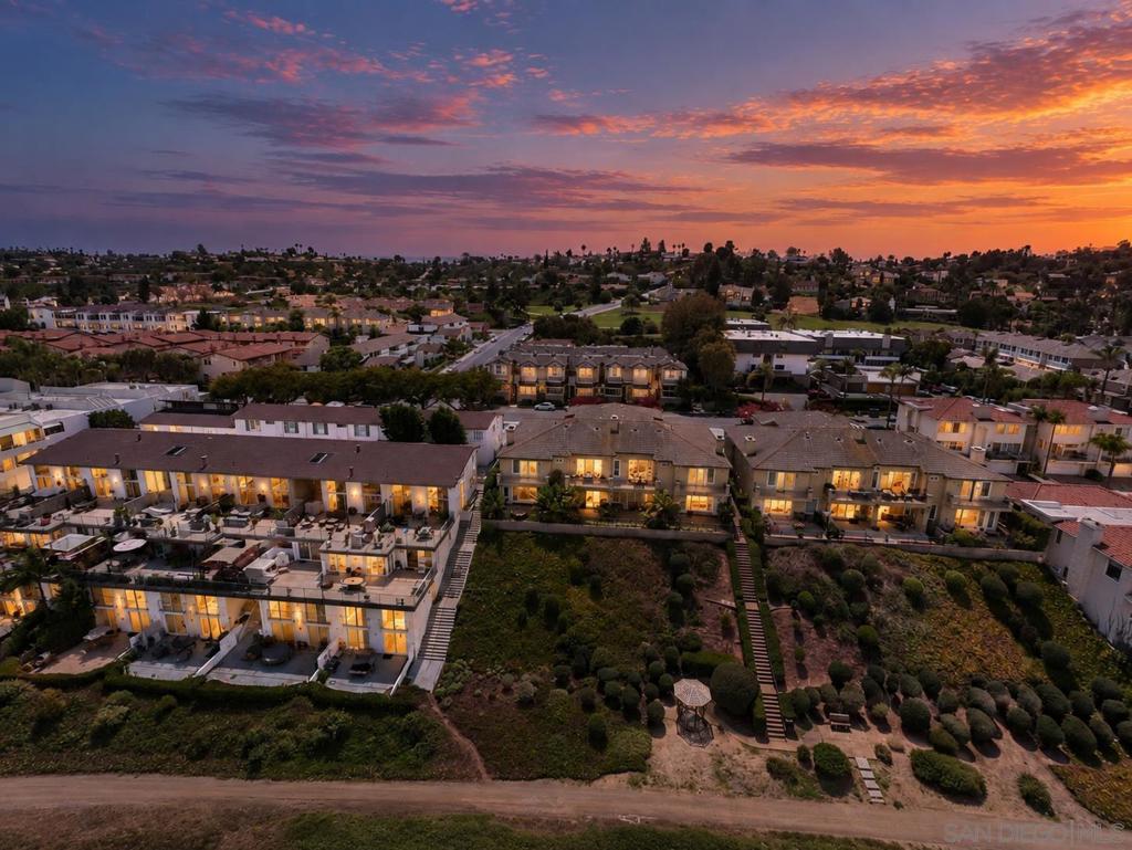 2538 Navarra Dr D