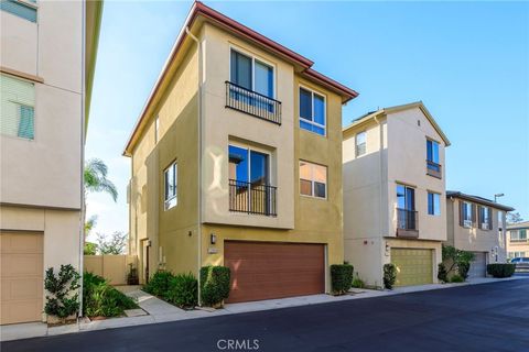 Photo of 12013 Acadia Court, Hawthorne, CA 90250 (MLS # SB25248121) Photo of 12013 Acadia Court, Hawthorne, CA 90250 (MLS # SB25248121)