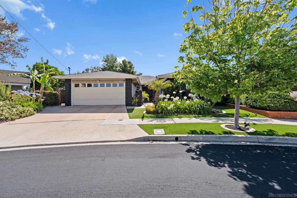 6465 Coral Lake