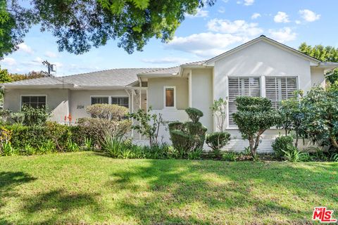 Photo of 2124 Hillsboro Avenue, Los Angeles, CA 90034 (MLS # 26841203)
