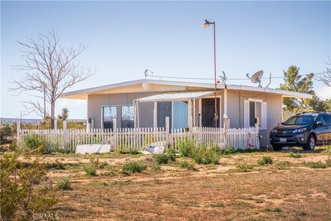 Photo of 56617 Massachusets Ave, Landers, CA 92285 (MLS # JT26035940)