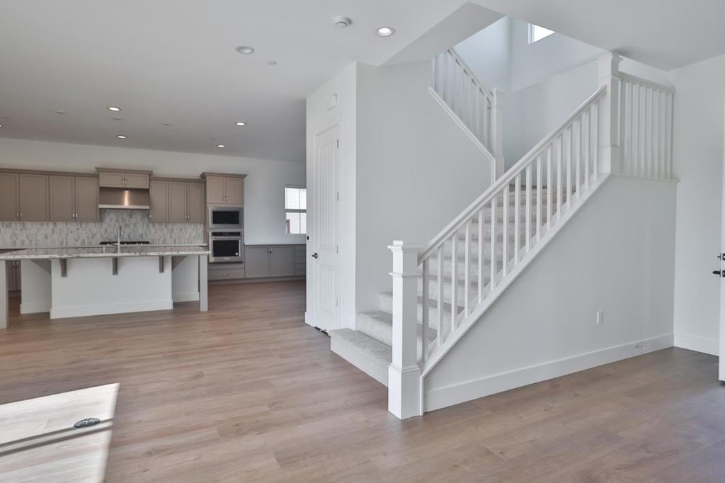 590 Santa Lucia Way