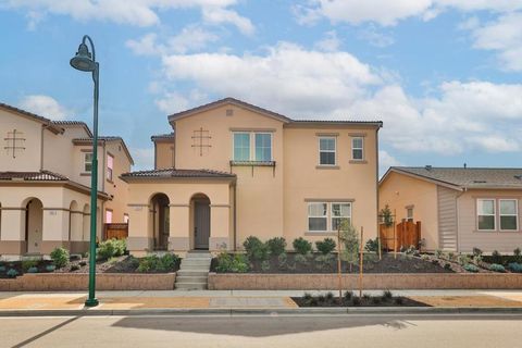 590 Santa Lucia Way Marina CA 93933