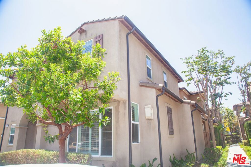 9135 S Cullen Way, Inglewood CA 90305