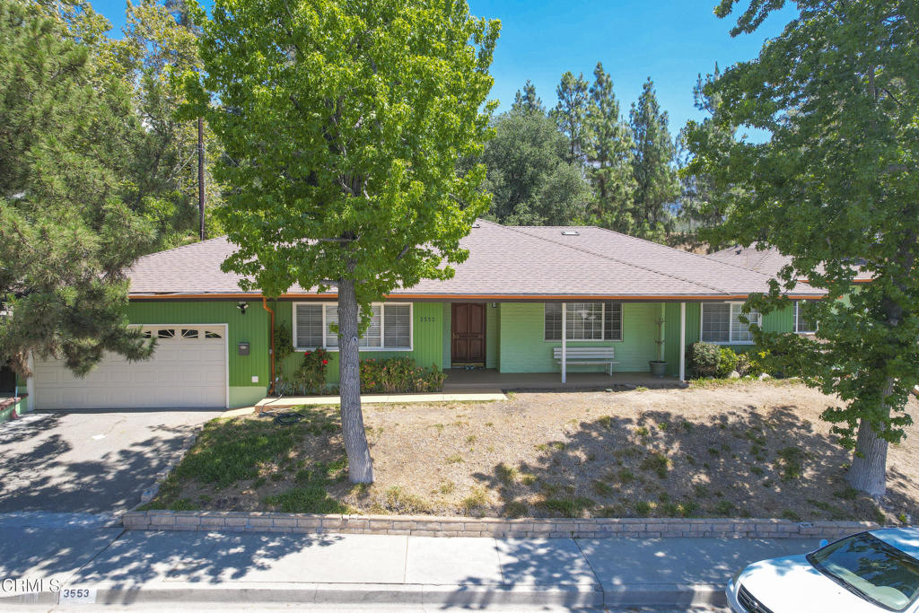 A beautifully remodeled single-family home is available for lease at a great price, located on a quiet cul-de-sac north of Foothill Blvd. This home features 3 bedrooms, 2 bathrooms, and 1,710 sq. ft. Its open floor plan makes the interior feel larger than its actual size. Situated high above the street, the home is filled with abundant natural light. It is conveniently located near excellent La Crescenta schools, especially Dunsmore Elementary School and Saint James School, as well as Dunsmore Park (with baseball and tennis courts). This is an ideal environment for your family to live happily and safely with wonderful neighbors. The homeowners, an elderly couple, will reside in an Additional Dwelling Unit (ADU) on the property, while you will occupy the main house. Both the main house and the ADU have completely separate entrances and backyards. You will also have access to a separate attached 2-car garage. A pet is allowed with the number and size limit. Don't miss this great lease opportunity to make this your family's new home!