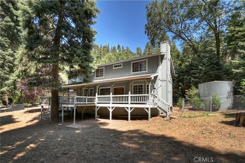 Photo of 386 Garden Drive, Cedarpines Park, CA 92322 (MLS # IG25200709) Photo of 386 Garden Drive, Cedarpines Park, CA 92322 (MLS # IG25200709)