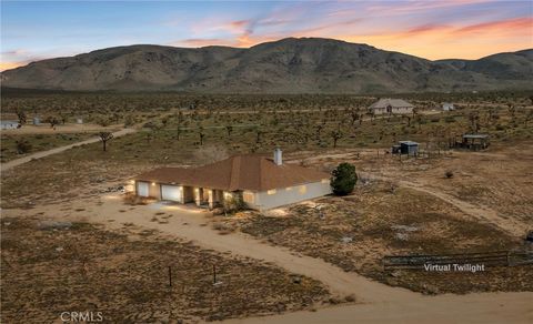 Photo of 26525 Papago Road, Apple Valley, CA 92307 (MLS # IG26032414)