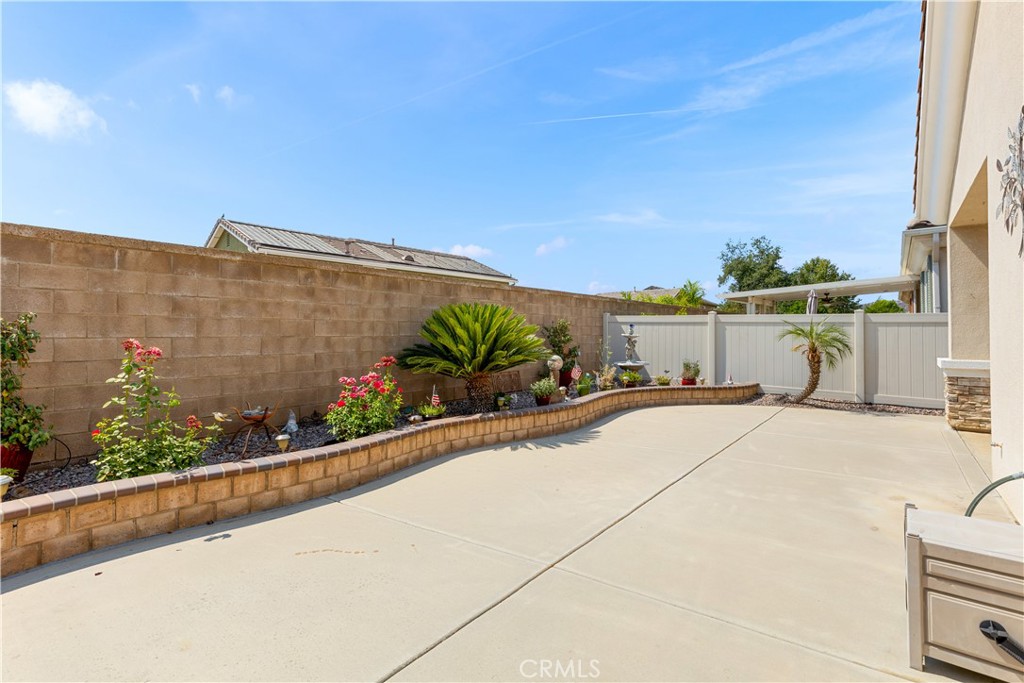 1729 desert poppy lane