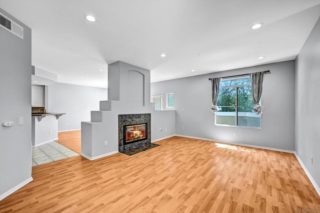 9325 Babauta Rd 8