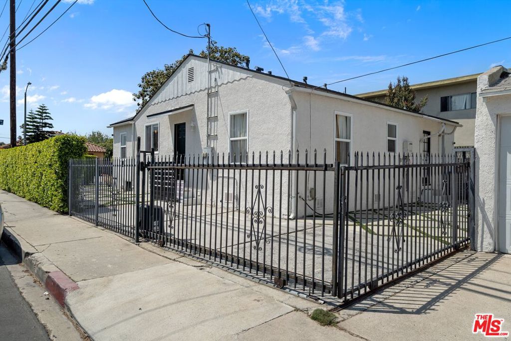 1978 S Holt Avenue
