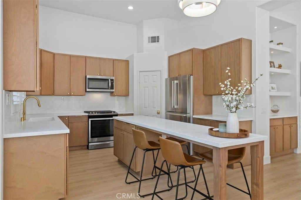 28096 Paseo Hacienda