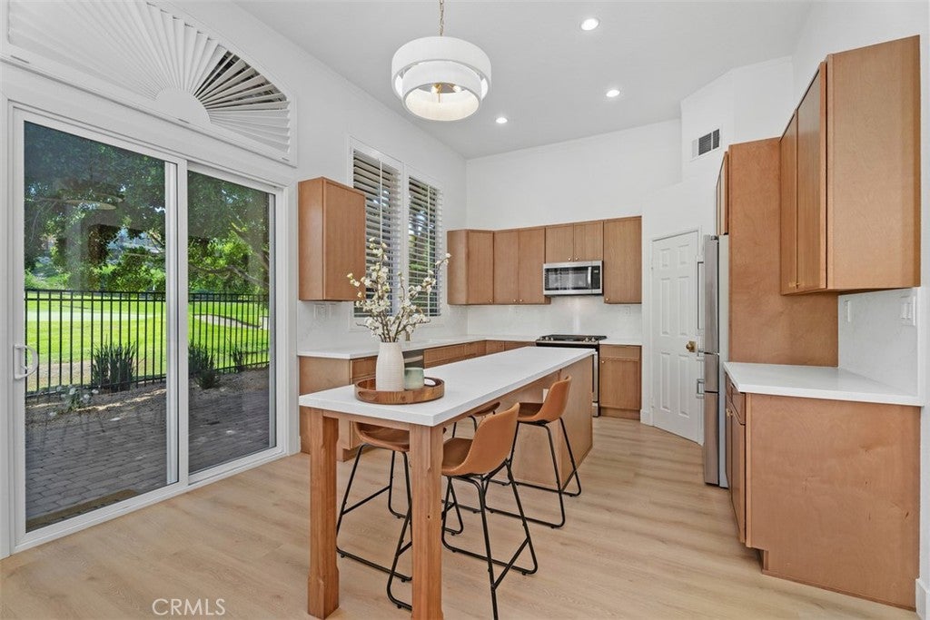 28096 Paseo Hacienda