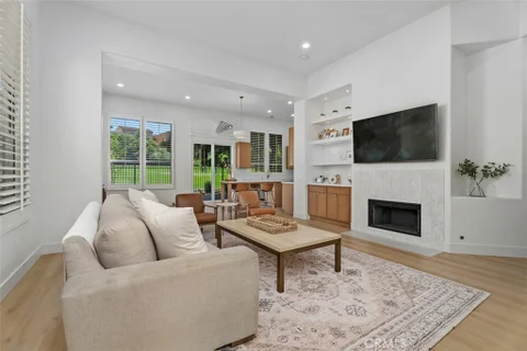 MLS: OC26216781