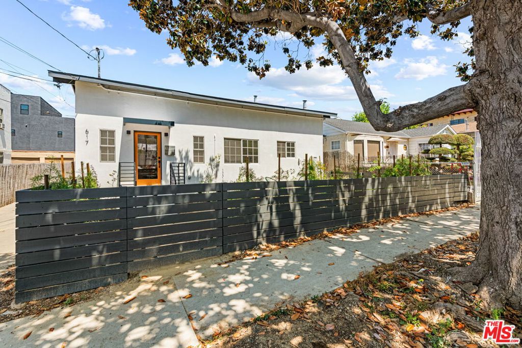 617 Micheltorena Street