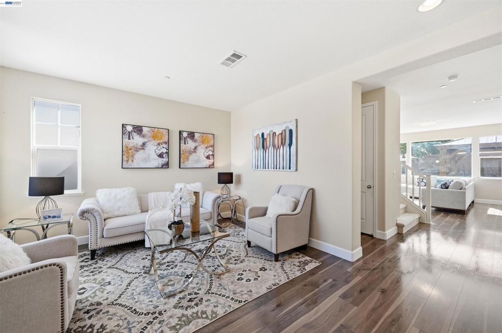 1542 Portofino Dr
