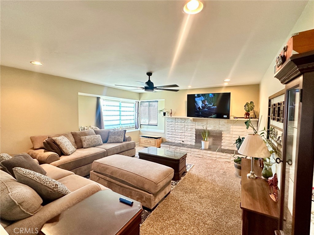 372 Sandalwood Drive