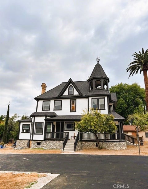 Photo of 1118 W PALM #4, Redlands, CA 92373 (MLS # IV26214958)