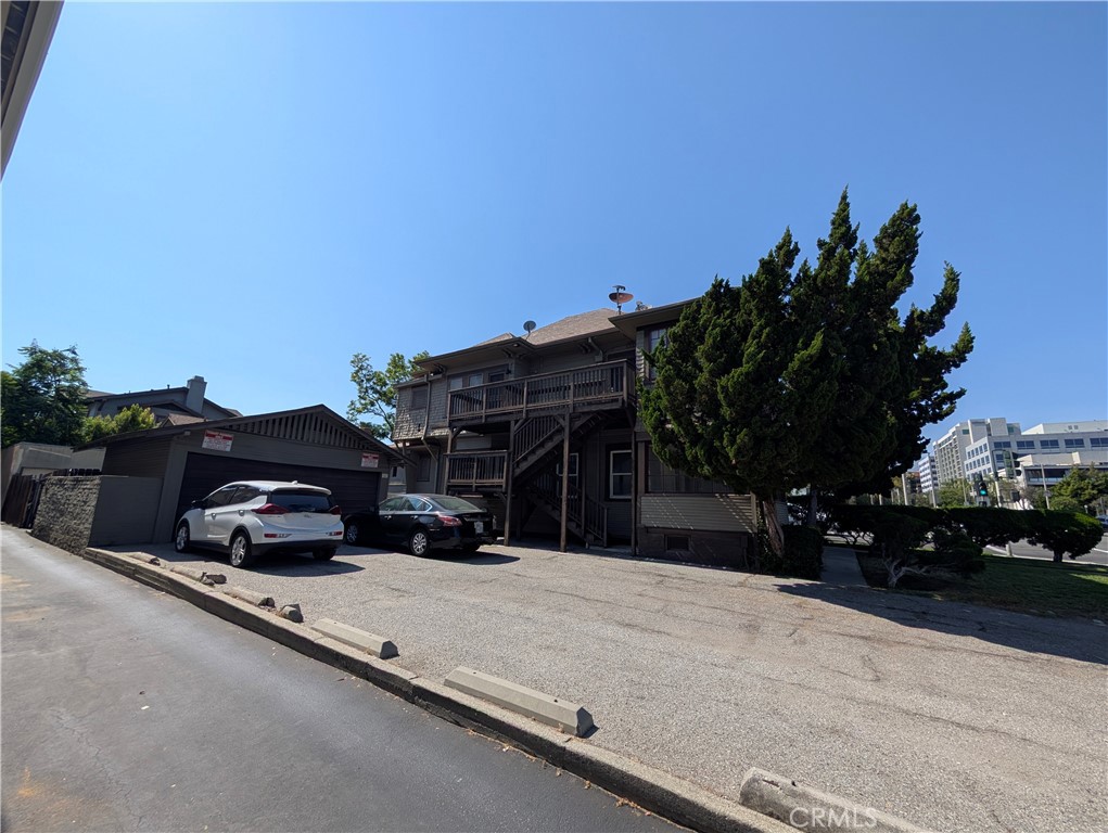 Properties 3 325 S Los Robles Avenue