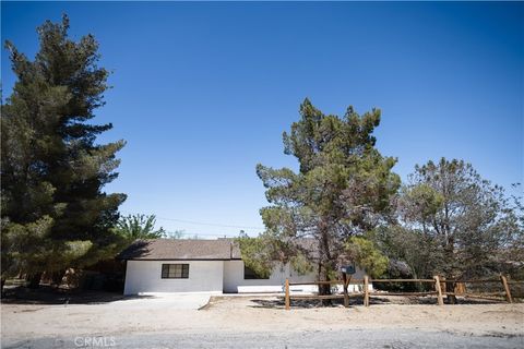 Photo of 61680 Valley View Drive, Joshua Tree, CA 92252 (MLS # JT25246523) Photo of 61680 Valley View Drive, Joshua Tree, CA 92252 (MLS # JT25246523)