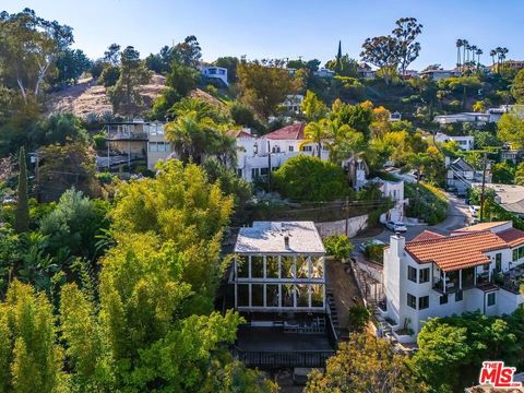 Photo of 2274 Vasanta Way, Los Angeles, CA 90068 (MLS # 26838227)