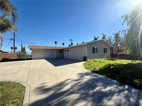 4210 Estrada Jurupa Valley CA 92509