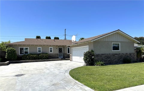 Photo of 1420 E Lomita AVE, Orange, CA 92867 (MLS # PW26130372)