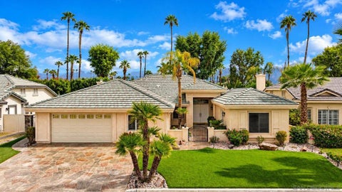Photo of 54 Sutton PL E PL, Palm Desert, CA 92211 (MLS # 260025363SD)