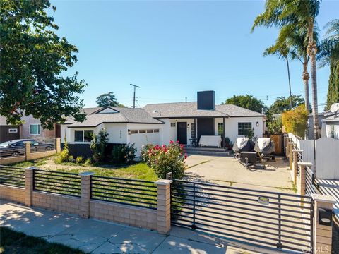 Photo of 6659 Shirley Avenue, Reseda, CA 91335 (MLS # SR25247960)