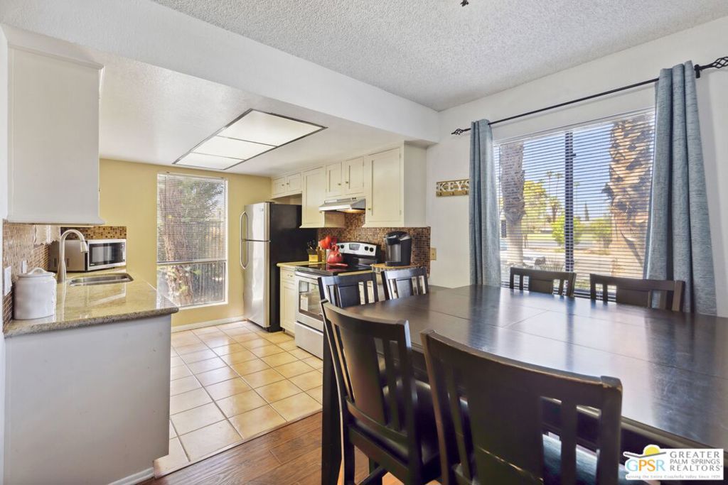 Palm Canyon Villas - Residential Lease