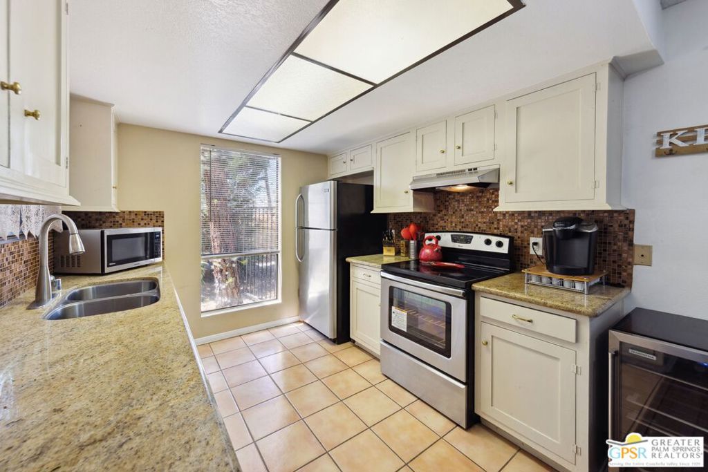 Palm Canyon Villas - Residential Lease