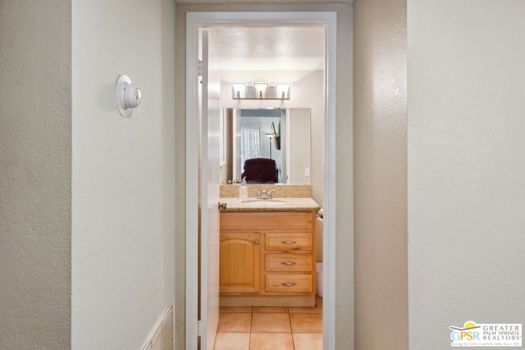 Palm Canyon Villas - Residential Lease