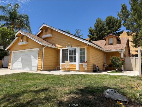Photo of 28243 Royal RD, Castaic, CA 91384 (MLS # SR26145441)