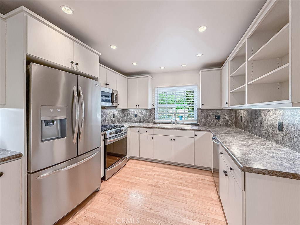 Valley West (Berylwood) (275) - Residential Lease