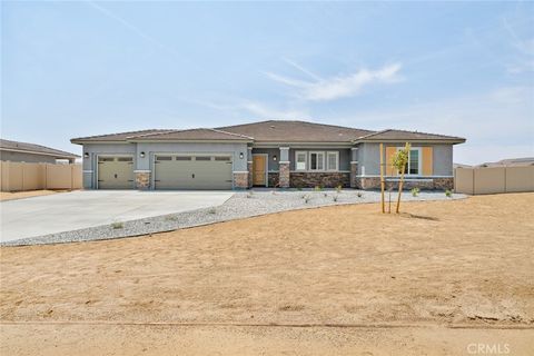 Photo of 14547 Indigo, Apple Valley, CA 92307 (MLS # SW26061199)