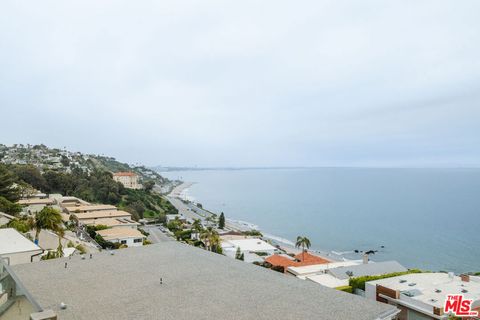 Photo of 18203 Coastline Drive #7, Malibu, CA 90265 (MLS # 25561157) Photo of 18203 Coastline Drive #7, Malibu, CA 90265 (MLS # 25561157)