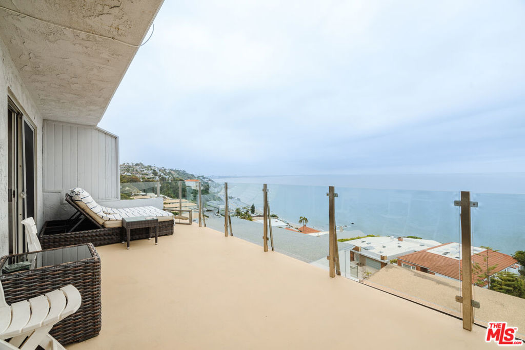 18203 Coastline Drive 7