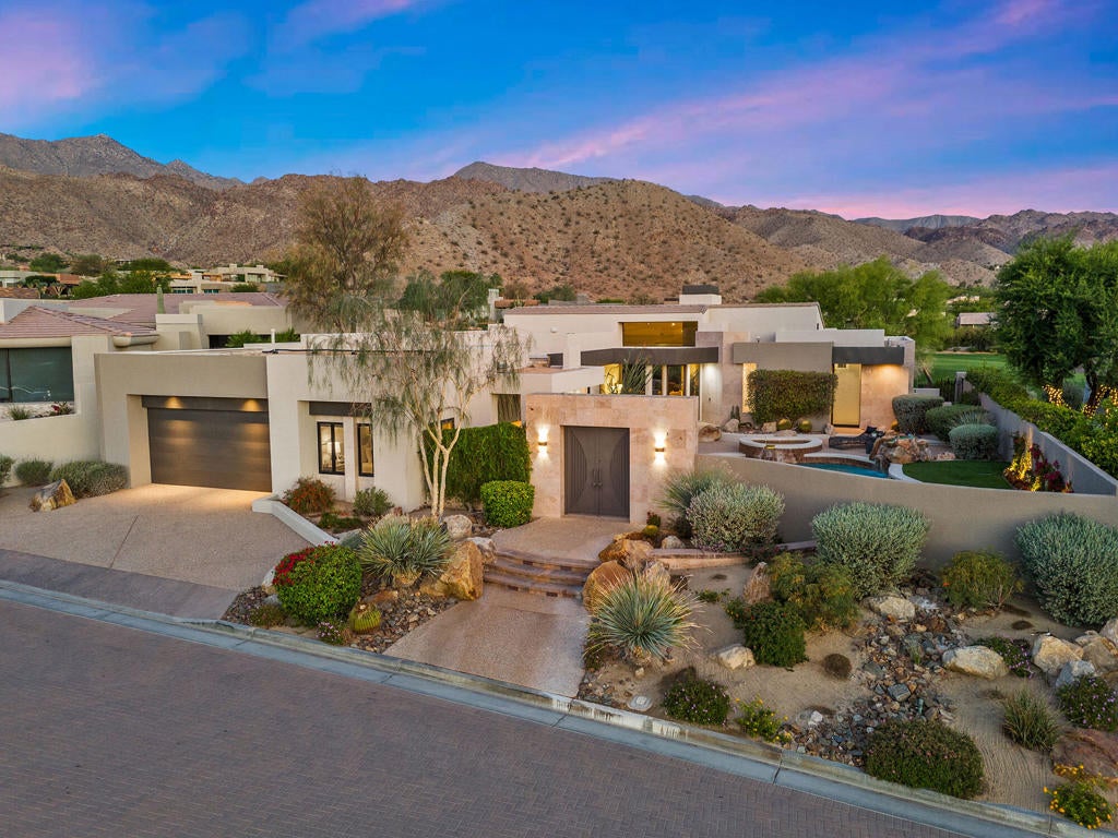 137 Metate Place
