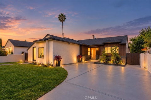 Photo of 6853 Willis Avenue, Van Nuys, CA 91405 (MLS # SR26221380)