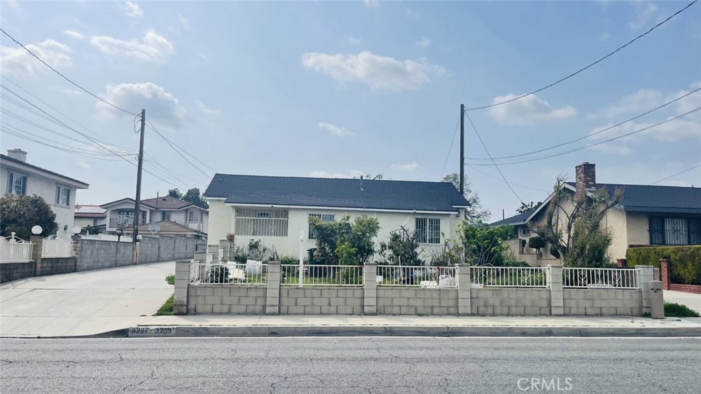 3239 Ivar Avenue