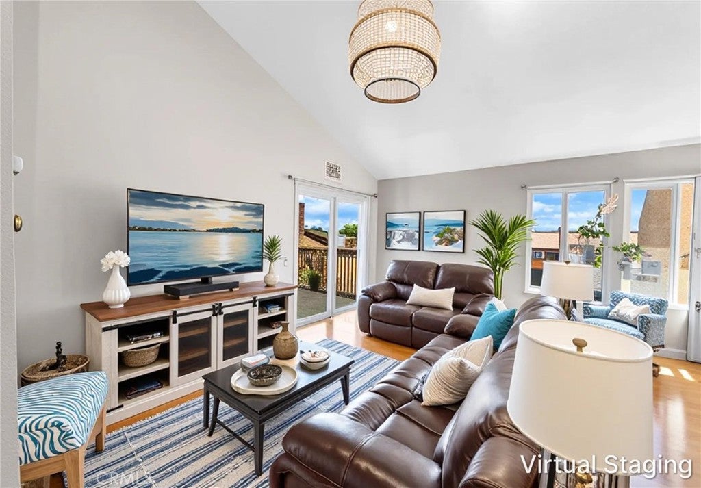 4861 Lago Drive 307